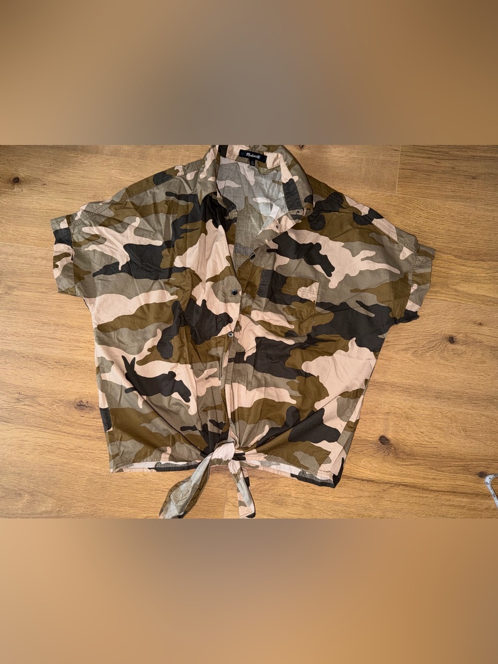 Madewell Camo Button-Down Tie-Front Shirt in Green & Tan